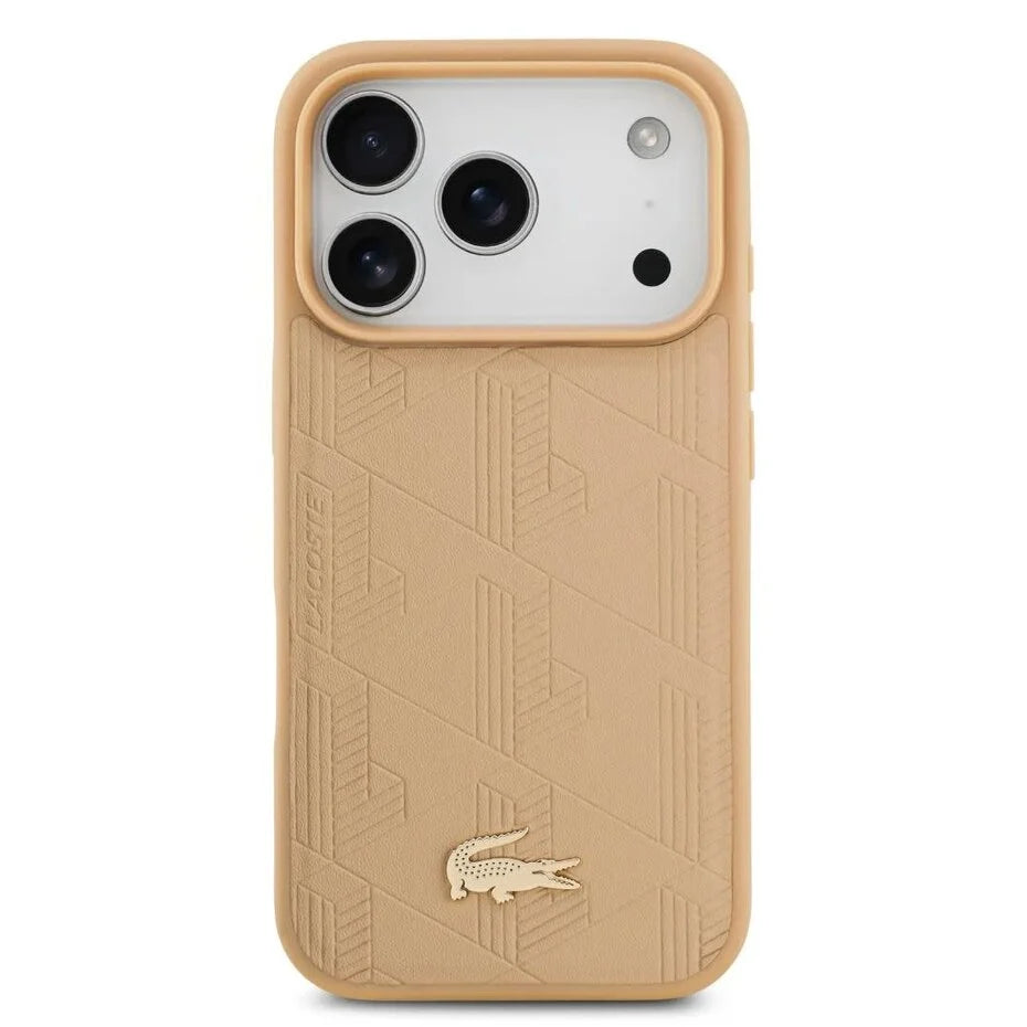 Lacoste iPhone 17 Pro Max Backcover Hoesje – MagSafe Compatible – Luxe Monogramme Print met Goudkleurig Logo Beige