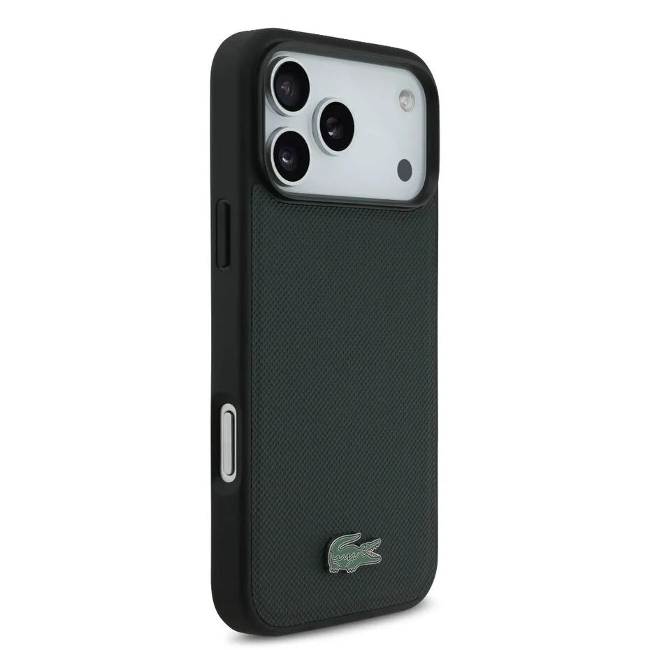 Lacoste iPhone 17 Pro Max Backcover Hoesje – MagSafe Compatible – Iconic Petit Piqué Textuur – Luxe Donkergroen Design